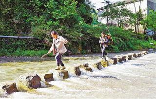 垫脚石图片,攀登人生高峰的坚实基石